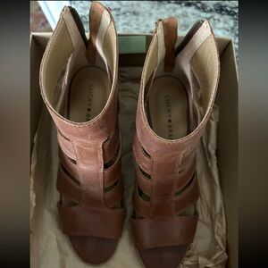 Lucky Brand Women's Tan Strappy Sandals